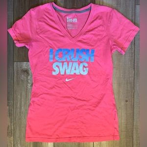 Nike Women’s Dri-Fit T Shirt Athletic Short Sleeve V Neck Small Pink A81